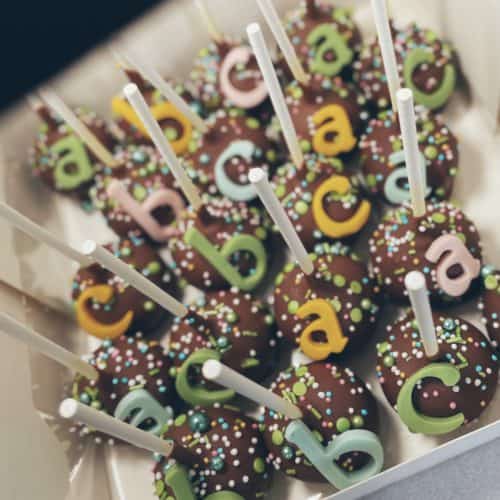 Cake Pops „ABC“ 20 Stück zum Vorteilspreis