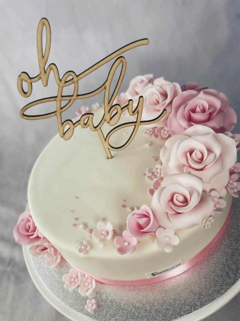 Fondanttorte „rosa Rosen“