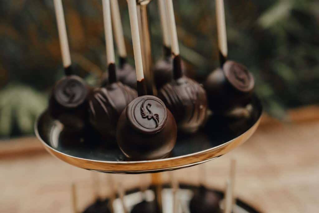 Cake Pops mit Siegel