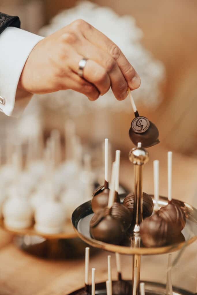 Cake Pops mit Siegel